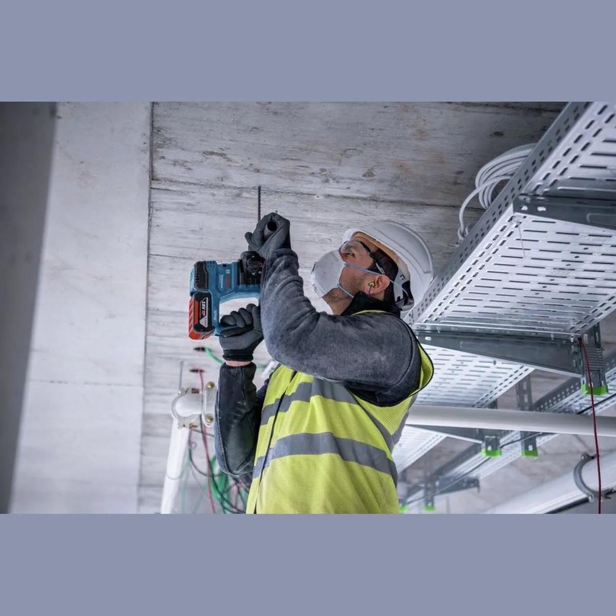 BOSCH Akku-Kombibohrhammer GBH 18V-22, hohe Effizienz und Flexibilität — inkl. 2x 4 Ah Akku 5