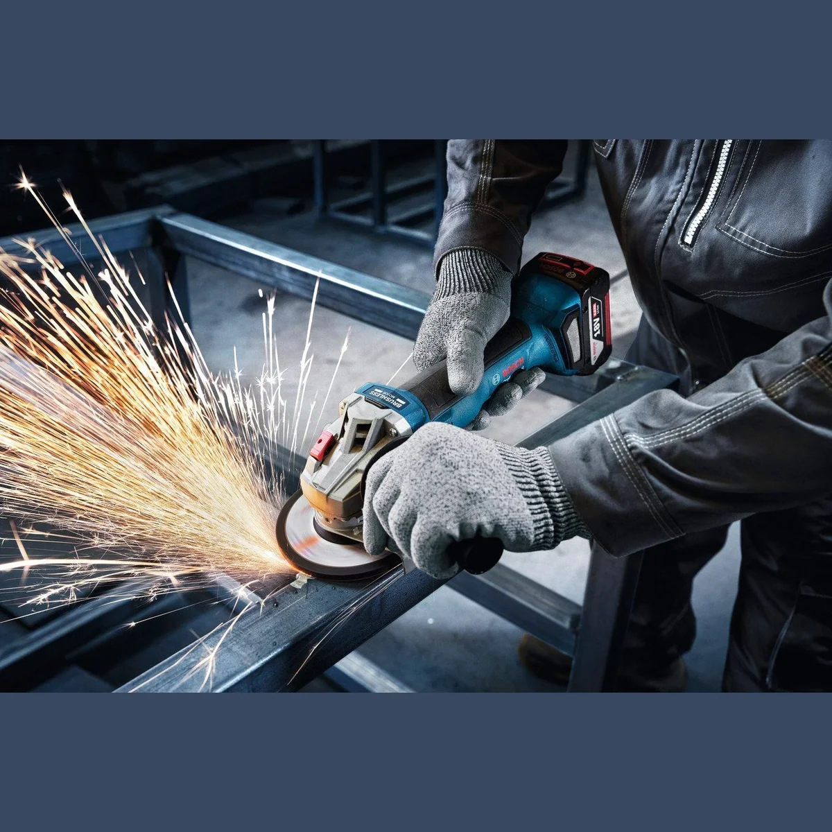 Bosch Professional GWS 18V-8 Akku-Winkelschleifer, kraftvoll und ergonomisch — inkl. 2x Akku 5,0Ah 5