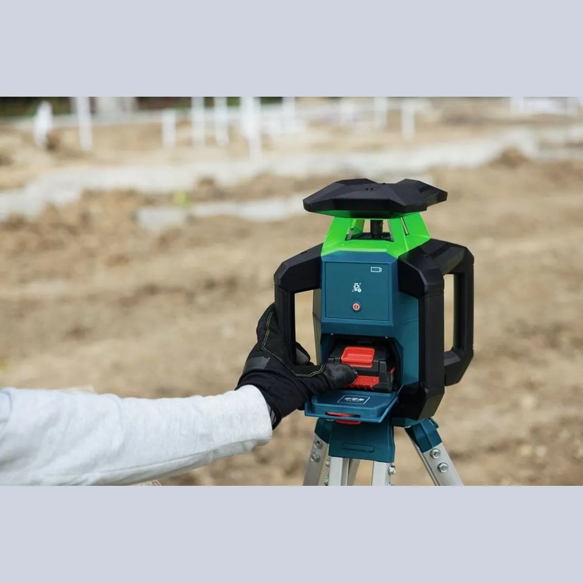 BOSCH GRL 18V-3-31G, präziser Rotationslaser mit Akku und L-BOXX 3