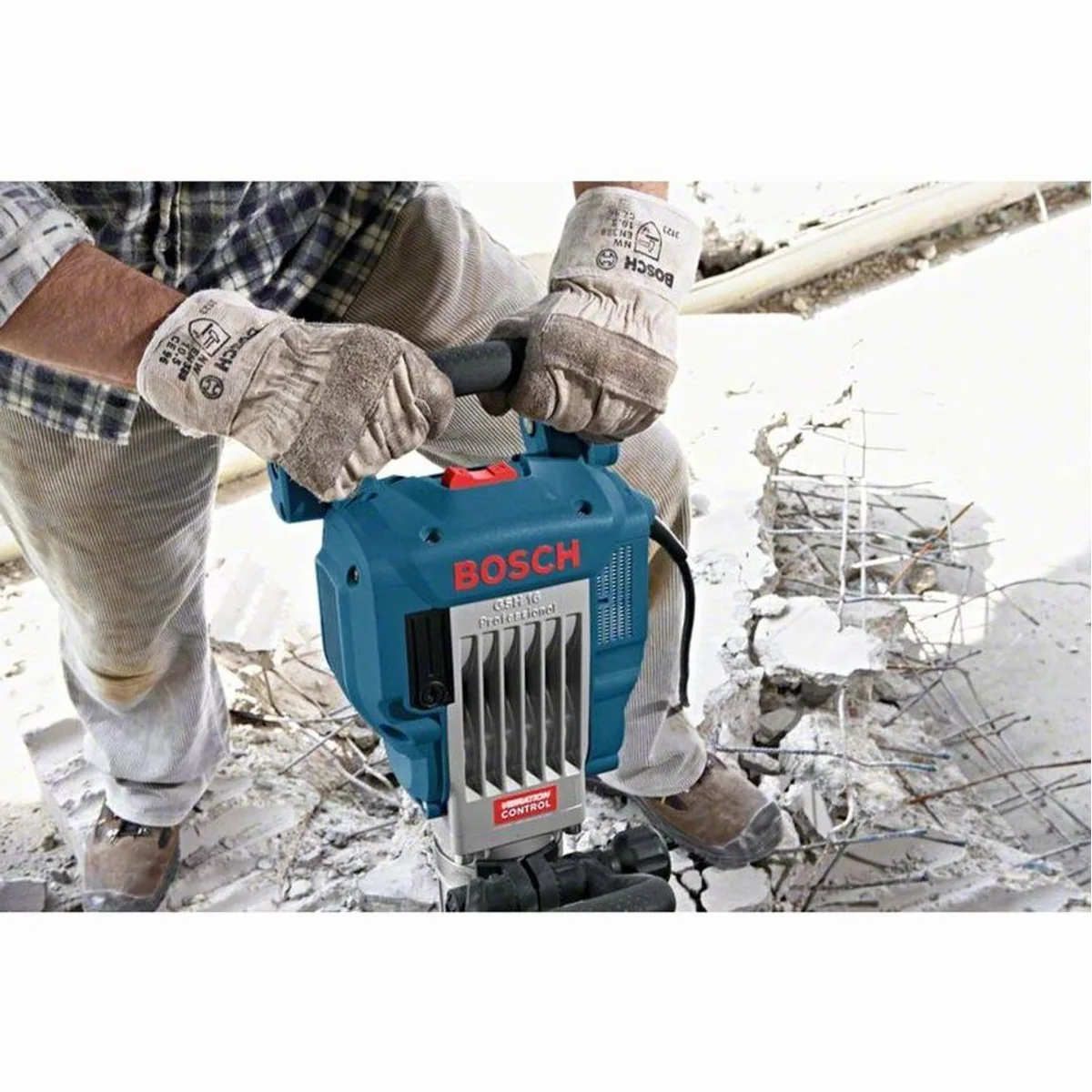 Bosch Professional GSH 16-30 Abbruchhammer, 41 Joule Schlagenergie, Vibration-Control, Trolley inklusive 4