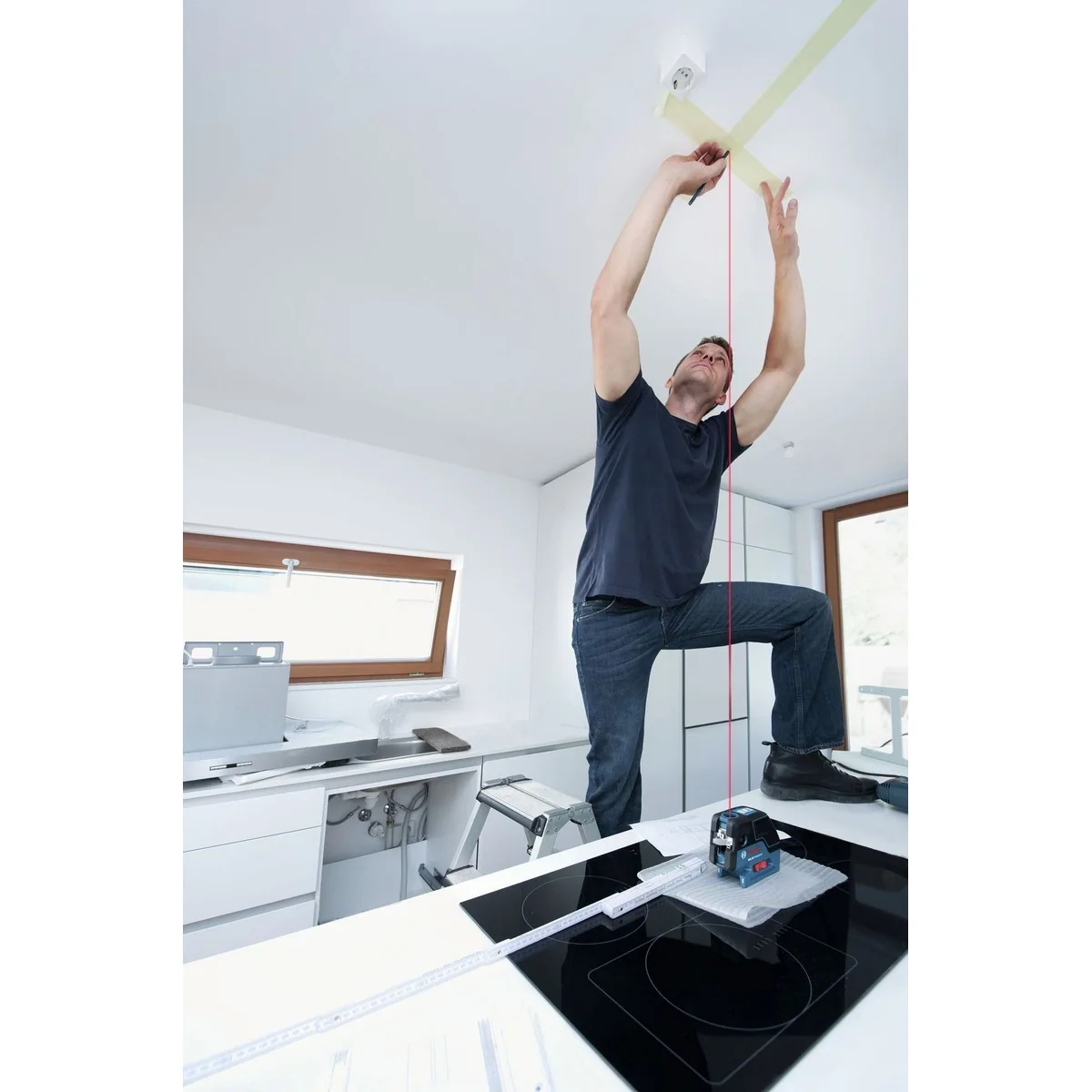 Bosch Professional GCL 25 Kombilaser, präzise Nivellierung, umfassendes Zubehör 4