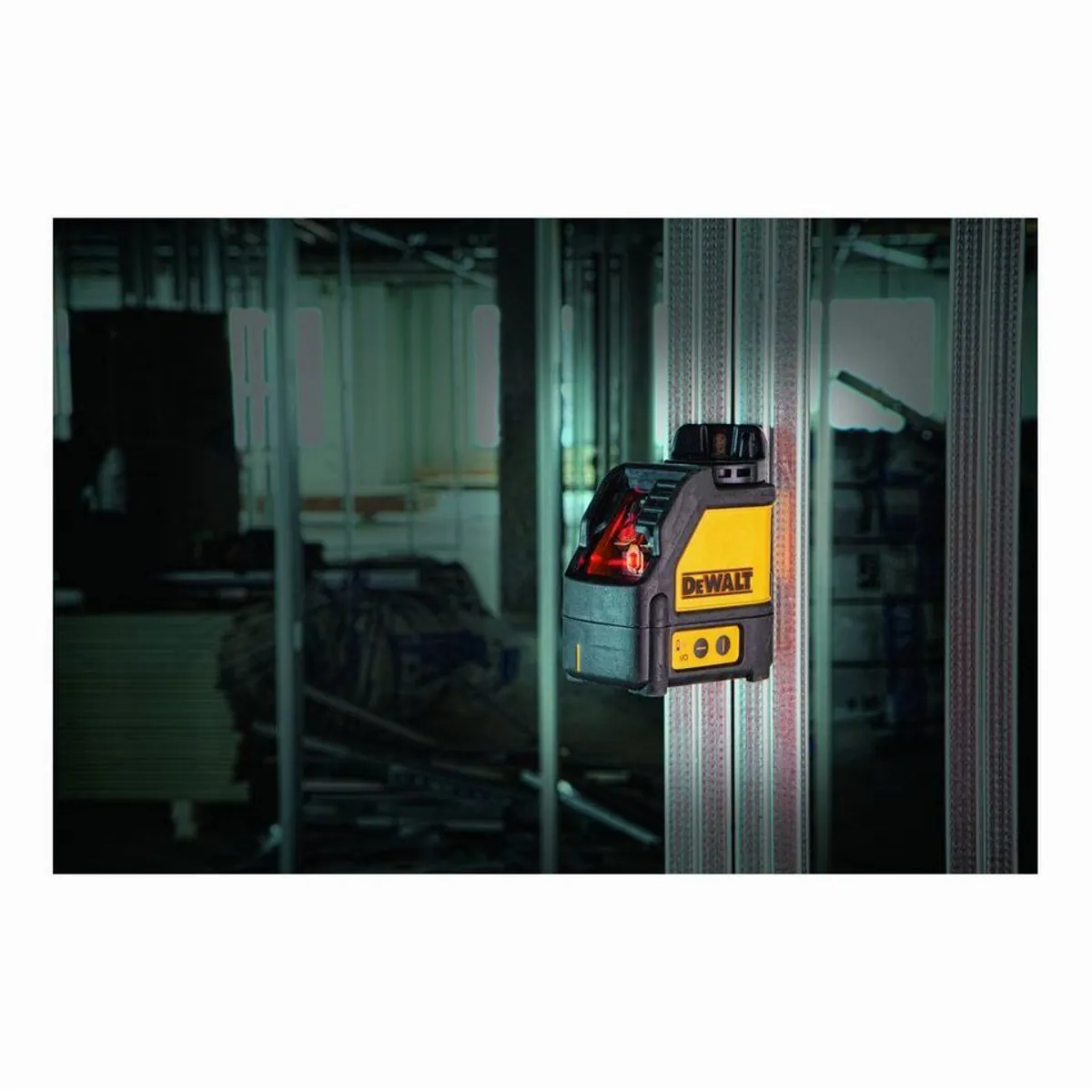 DeWalt Kreuzlinienlaser DW088K-XJ, selbstnivellierend, 50 m Reichweite, robuster Schutz 3