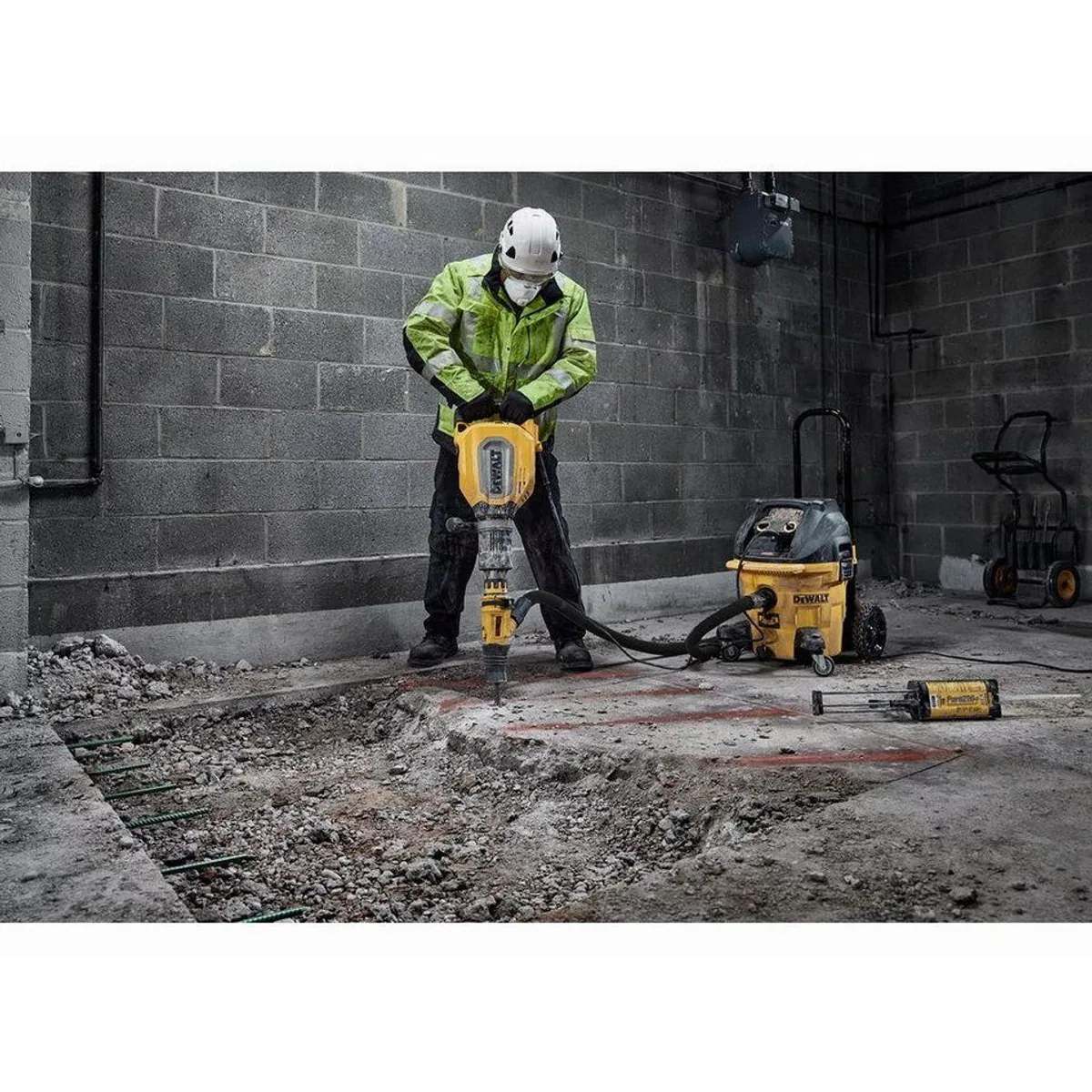 DeWalt SDS-max Bohrhammer 11 kg, 1700 Watt, 27 Joule – leistungsstark und vibrationsarm 3