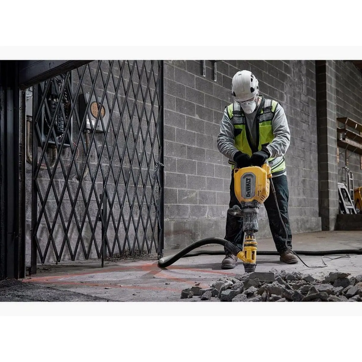 DeWalt SDS-max Bohrhammer 11 kg, 1700 Watt, 27 Joule – leistungsstark und vibrationsarm 4