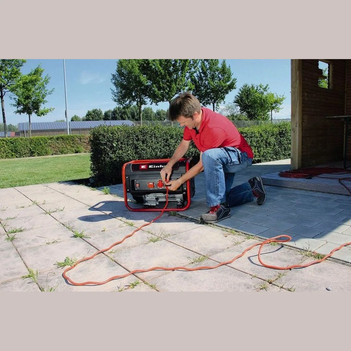 Einhell TC-PG 25/1/E5 Stromerzeuger, 2.100 W Dauerleistung, AVR, 15 l Tank 2