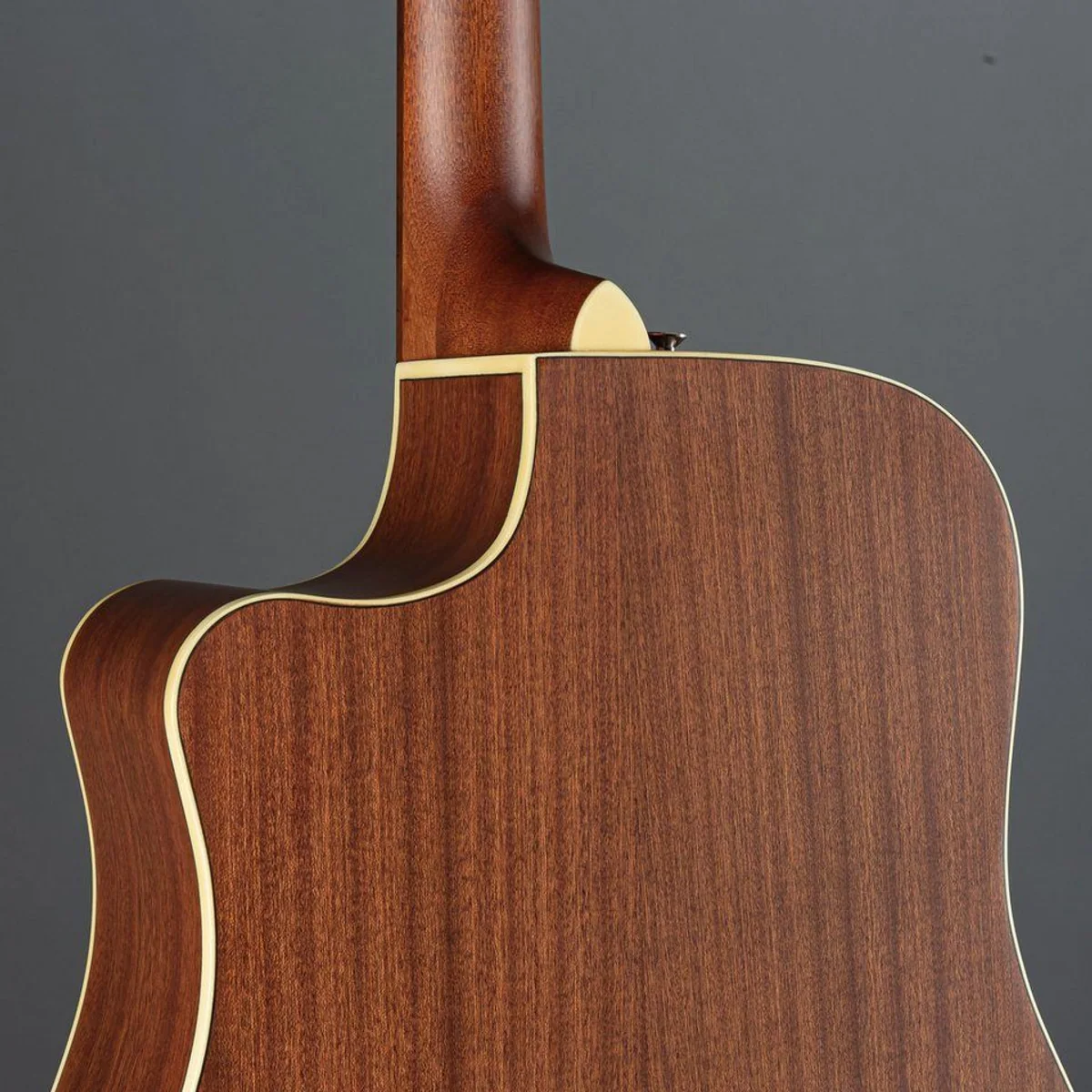 Fender Redondo Player WN, massive Fichtendecke, Fishman Flex Tonabnehmersystem — Lake Placid Blue 5