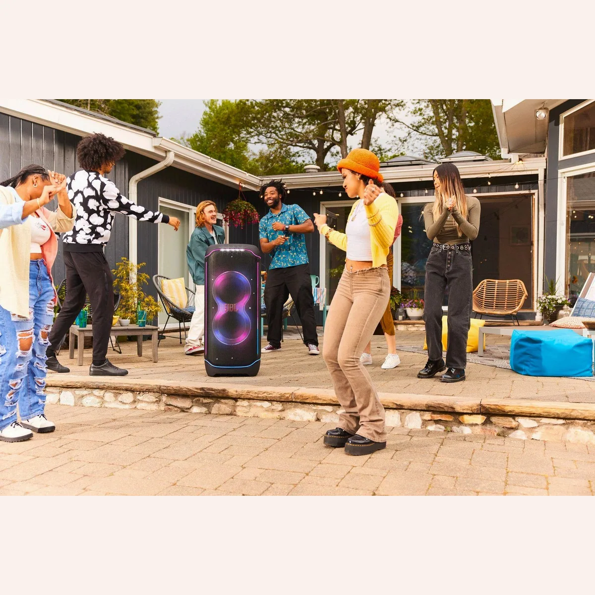 JBL PartyBox Ultimate, beeindruckender Sound, Lichtshow, Bluetooth-Anschluss — 1100 W 4