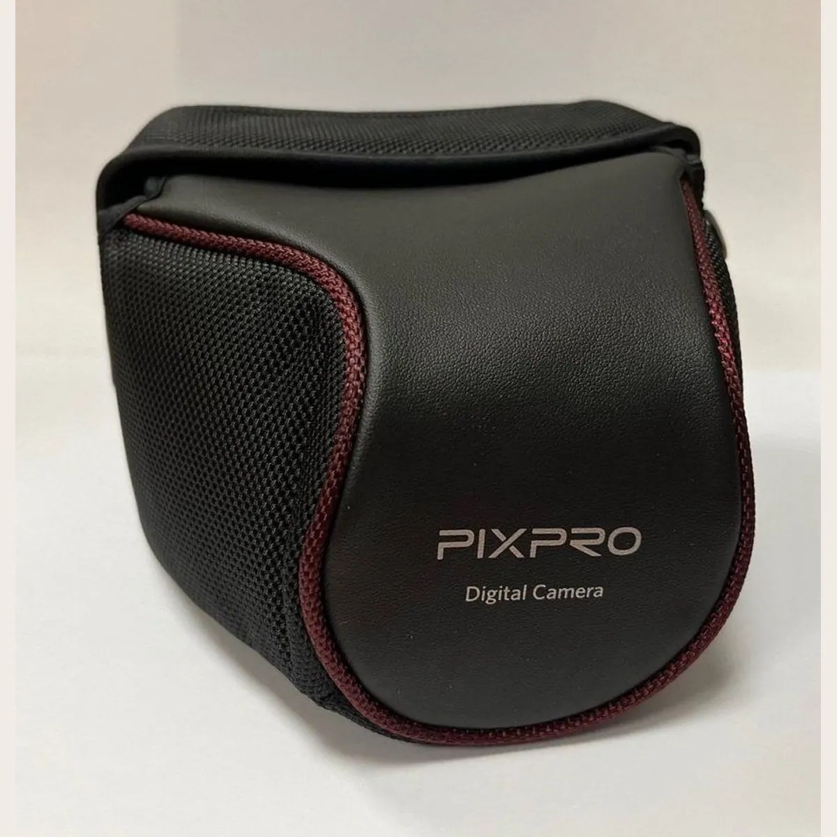 Kodak PixPro AZ426 Kompaktkamera, vielseitiges Zubehör-Set inklusive 3