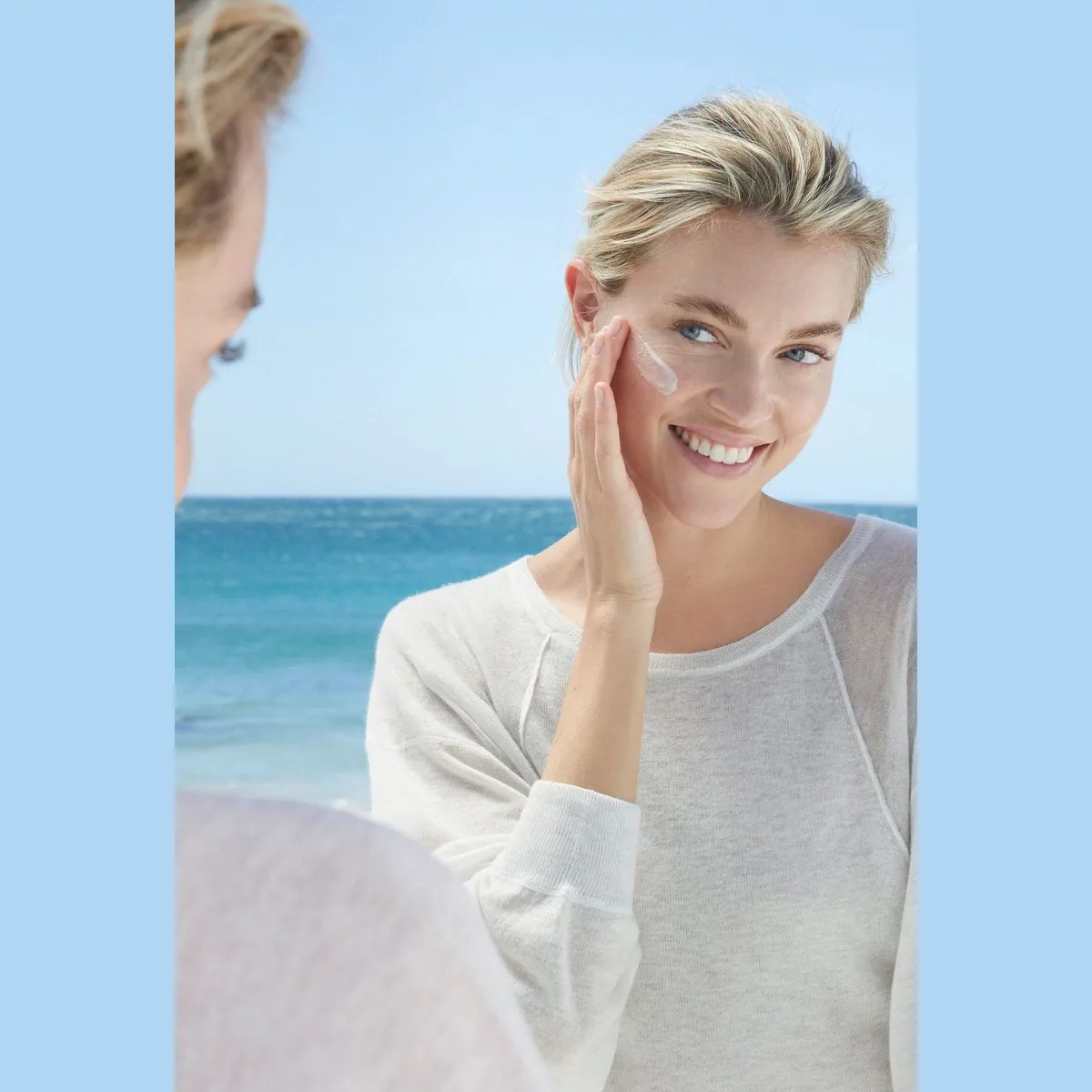 Lavera Hydro Refresh Creme-Gel, intensive Feuchtigkeit, angenehme Textur, 100% Naturkosmetik 3