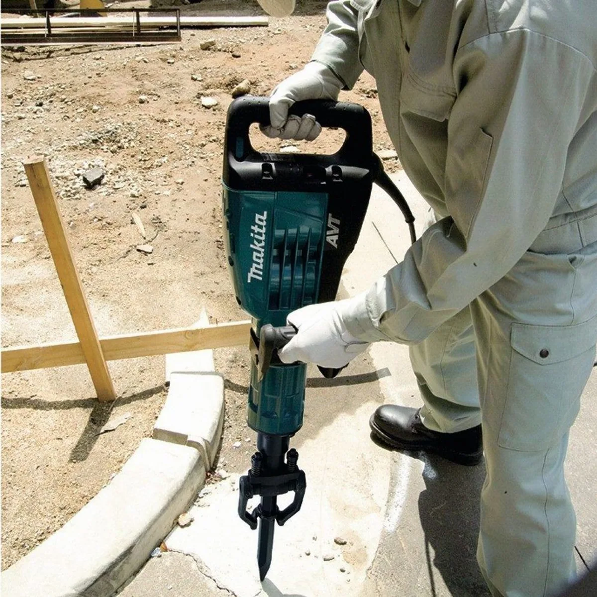 Makita HM1317CB Stemmhammer, 1510 W, Anti-Vibrations-Technologie — im Transportkoffer 2