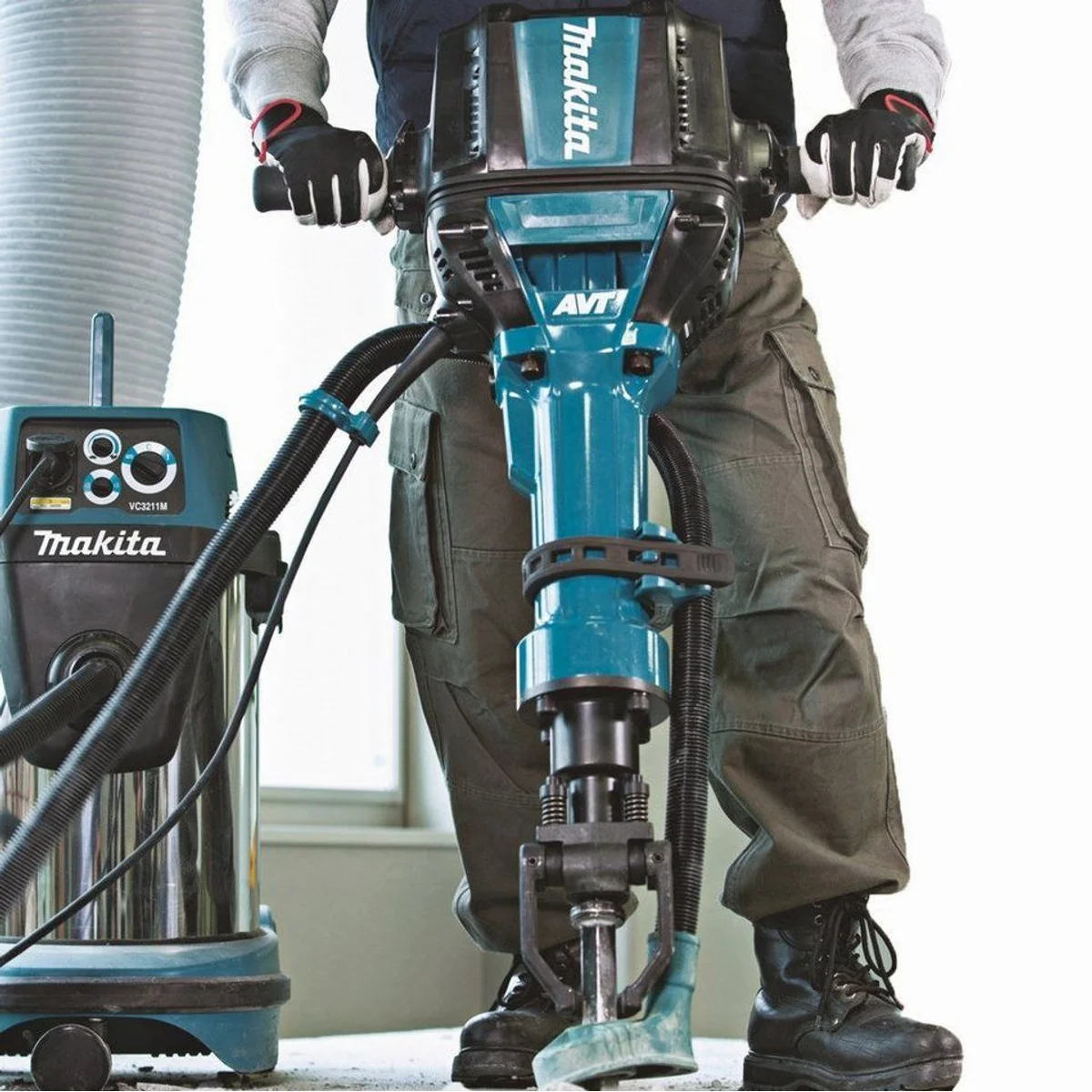 Makita HM1812 Abbruchhammer, 2000 W, 28-mm-Sechskant — hohe Schlagkraft, präzise Anwendung, ergonomisches Design 2