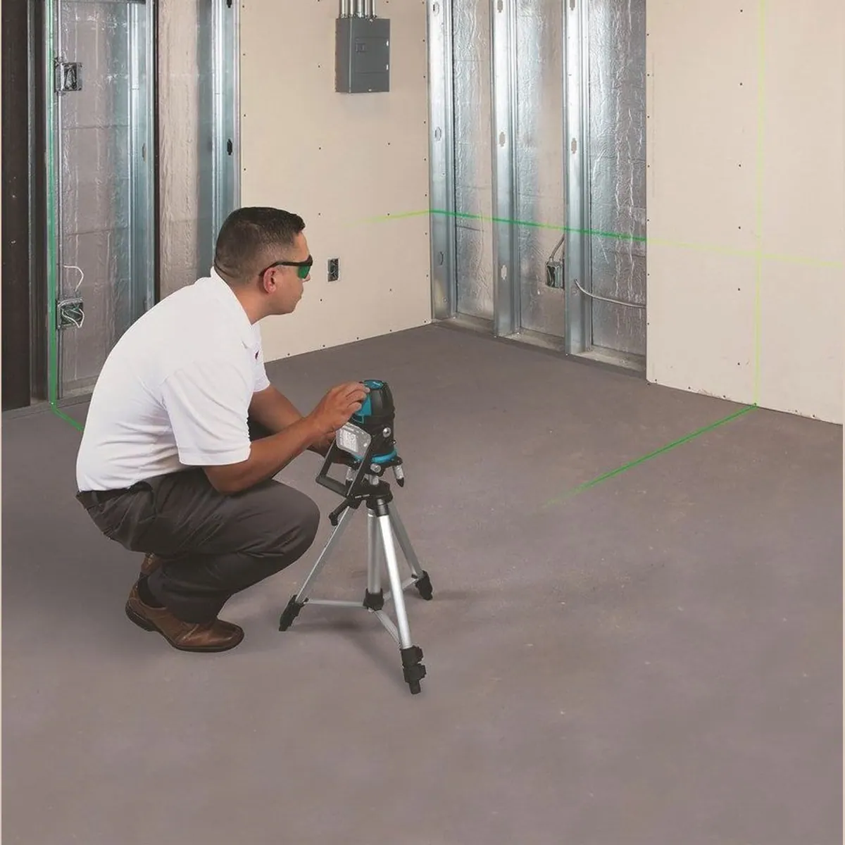 Makita SK209GDZ Akku-Multilinienlaser, präzise 10 m, grüne Laserlinien 2
