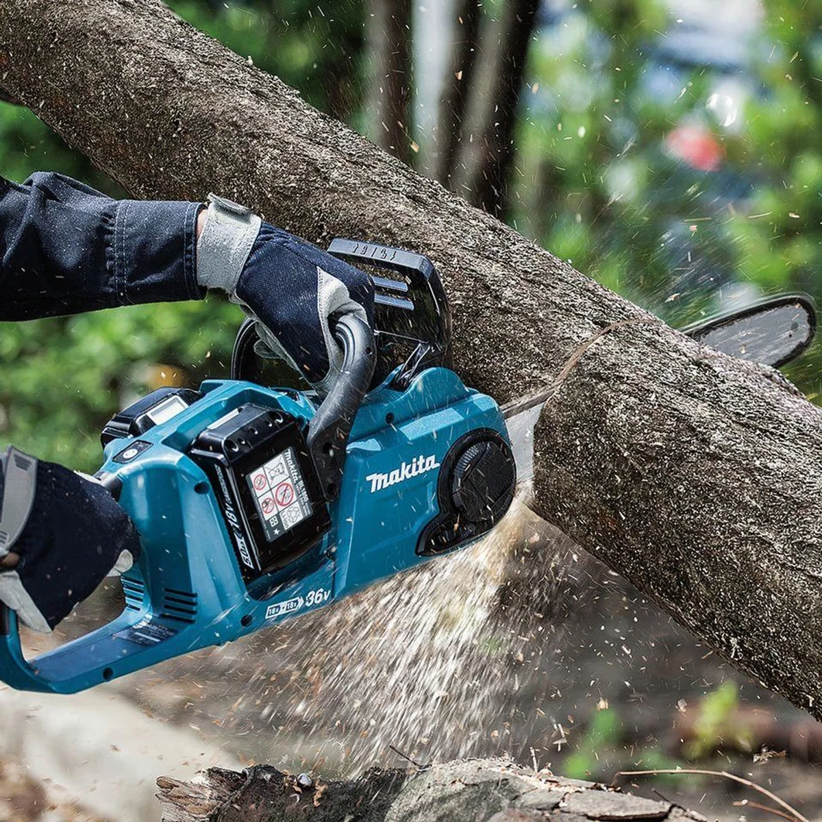 Makita DUC353Z Akku-Kettensäge, 35 cm Schwertlänge, hohe Kettengeschwindigkeit 2