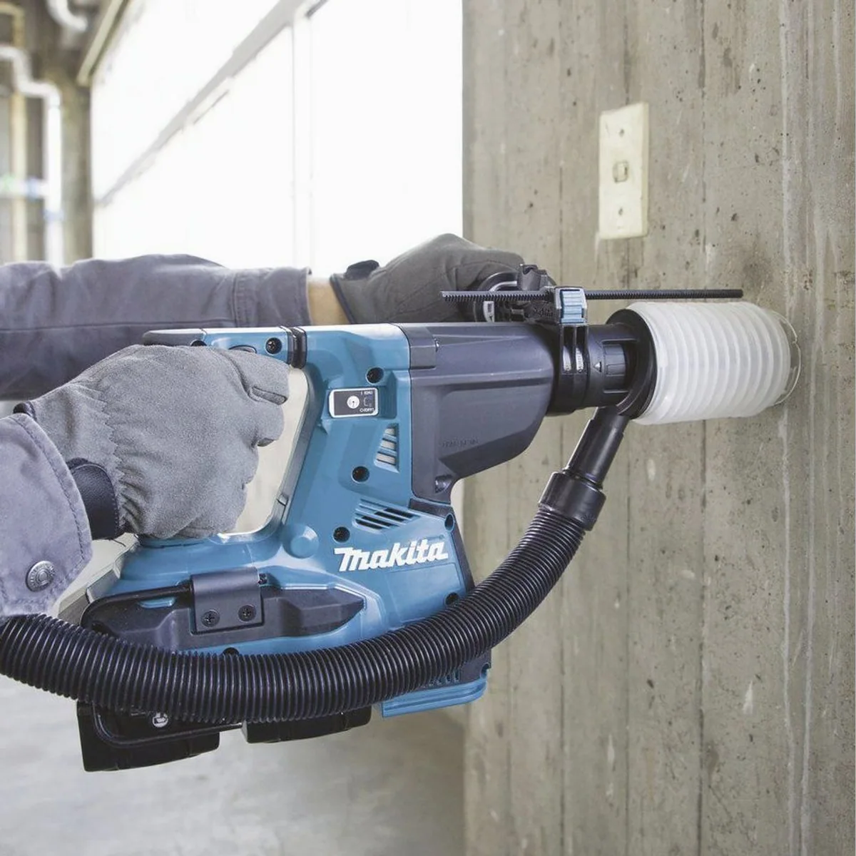 Makita DHR283ZJU Akku-Kombihammer, 18 V, Bürstenloser Motor, SDS-Plus-Schnellwechselfutter 2