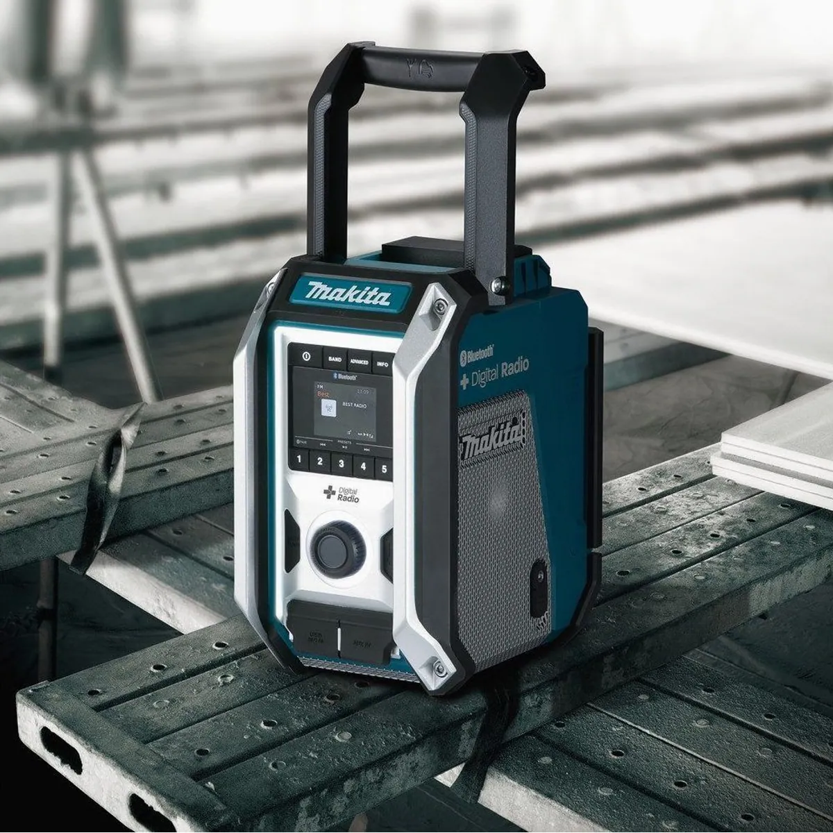 Makita DMR115 Baustellenradio, Digitalradio, FM-Tuner, Bluetooth-Funktion 2
