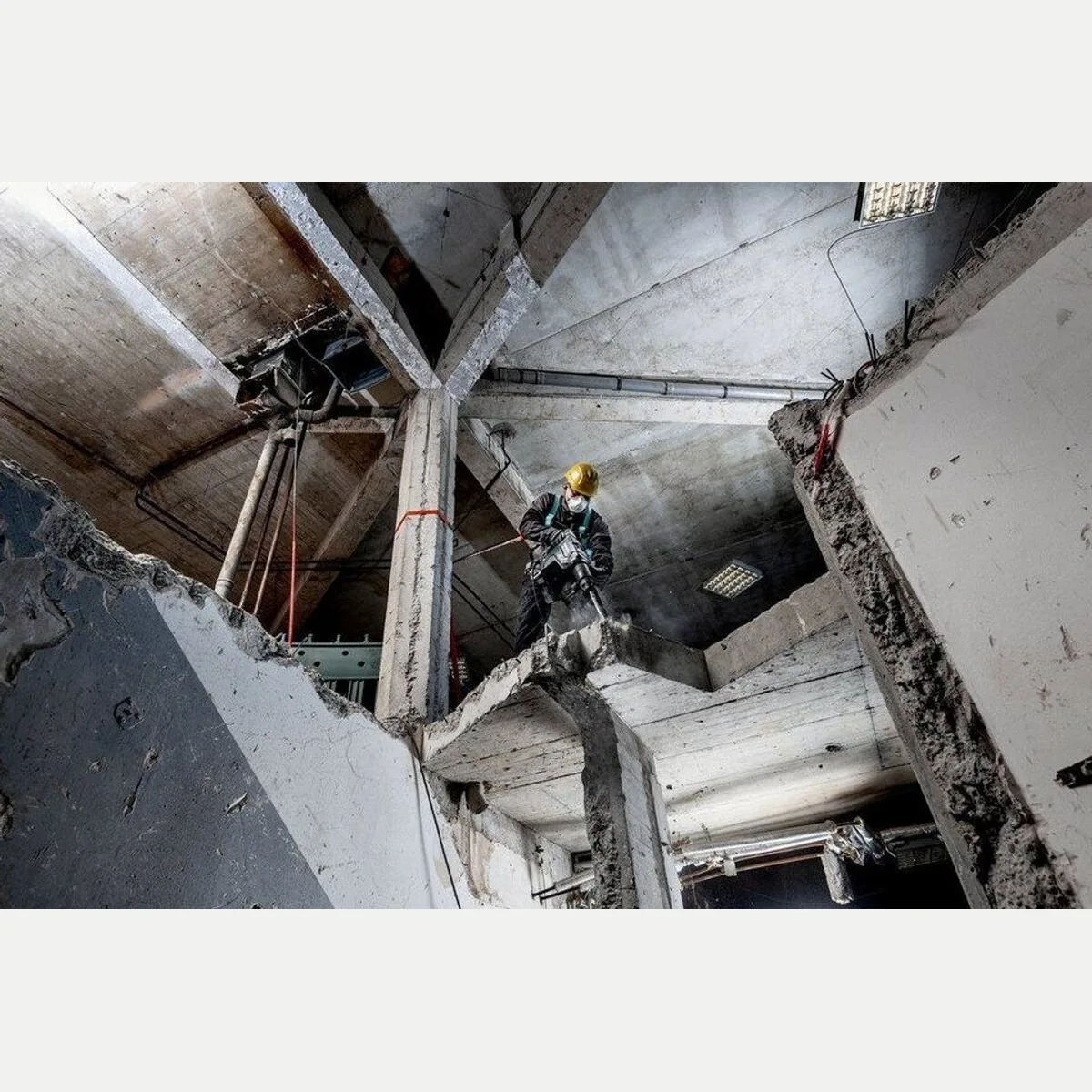 metabo MHEV 11 BL Meißelhammer, hohe Abbruchleistung, ergonomisches Design 2