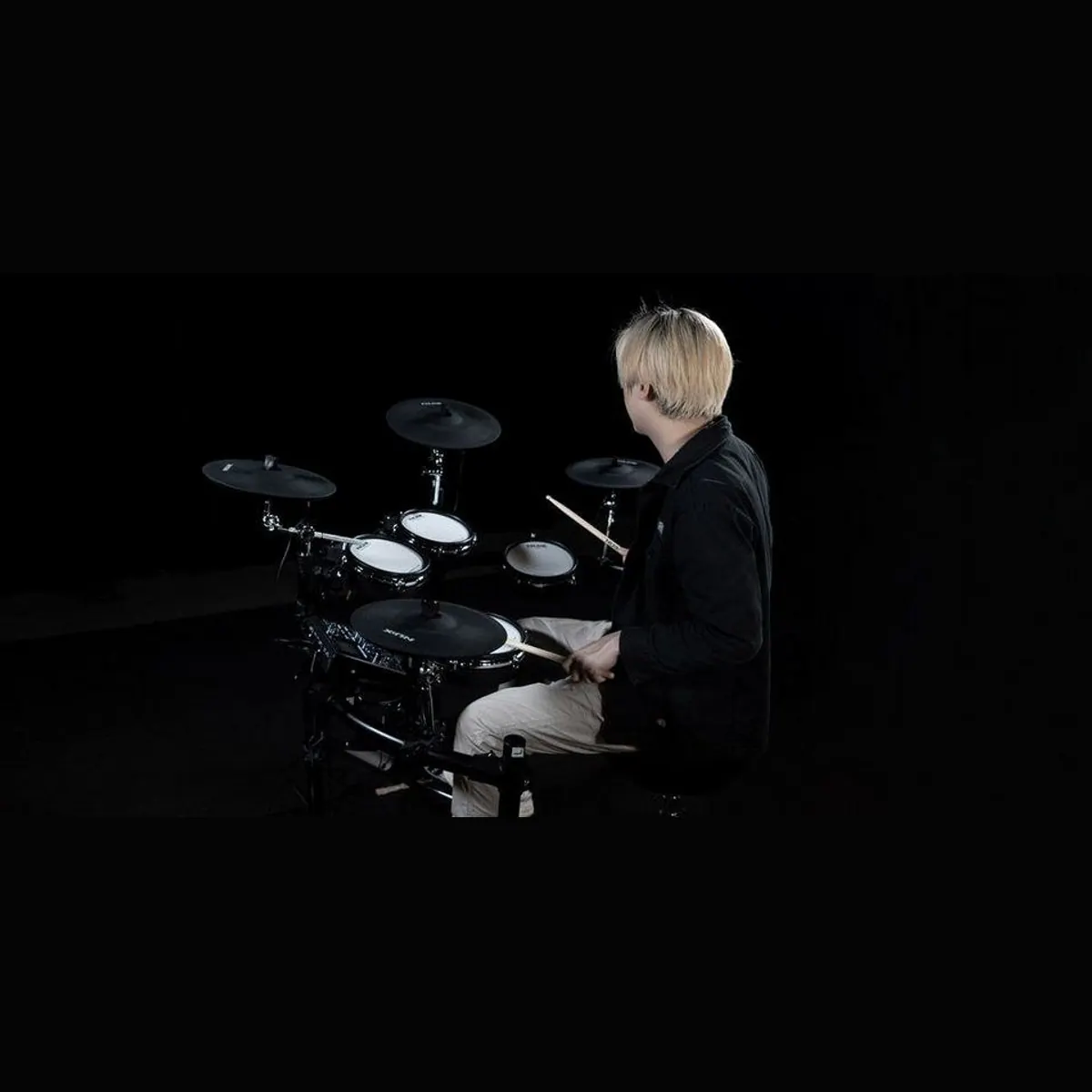 Nux DM-7X E-Drum Set, authentisches Spielgefühl, vielseitige Übungsfunktionen, Bluetooth-Konnektivität 4