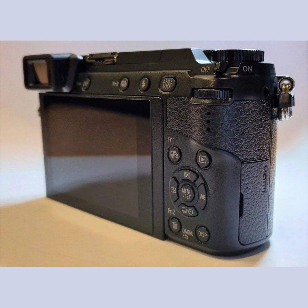 Panasonic Lumix GX80 Systemkamera, 4K Foto, 12-32 mm Objektiv, neigbarer Touchscreen 4