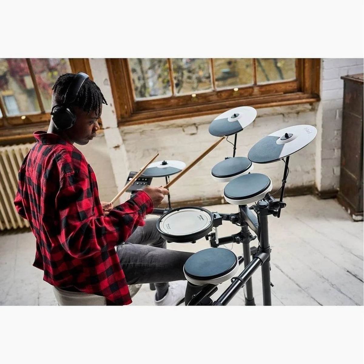 Roland TD-02KV E-Drum Set, 16 Kits, anschlagsdynamische Pads, integrierte Coach-Funktionen 3