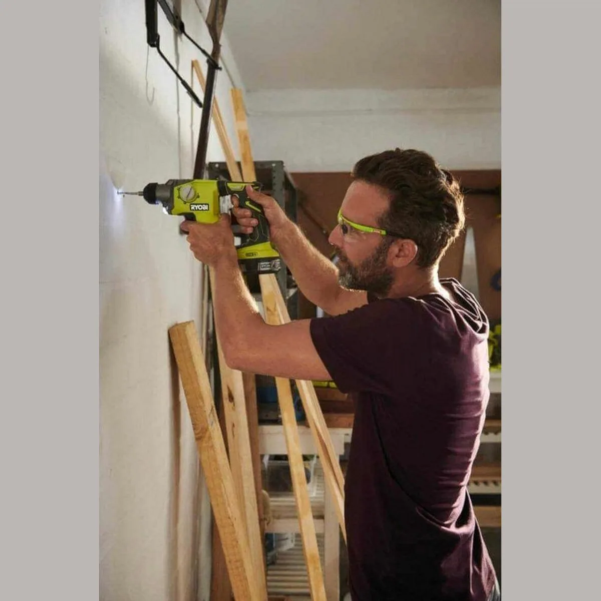 RYOBI Akku-Kombihammer ONE+, leistungsstark, vielseitig einsetzbar, ergonomisches Design 5