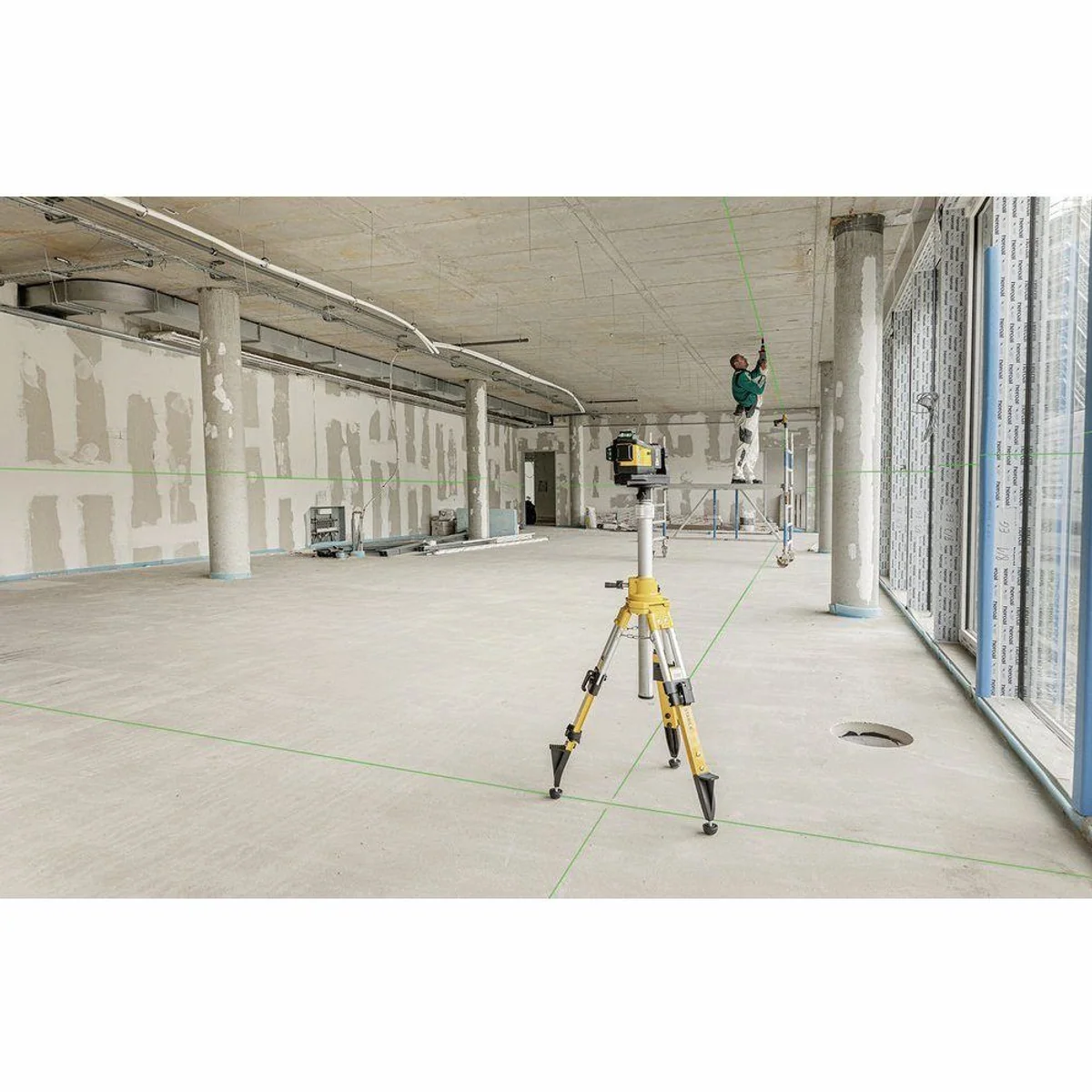Stabila LAX 600 G Multilinienlaser, 12-V-System, 3 x 360°-Linien 4