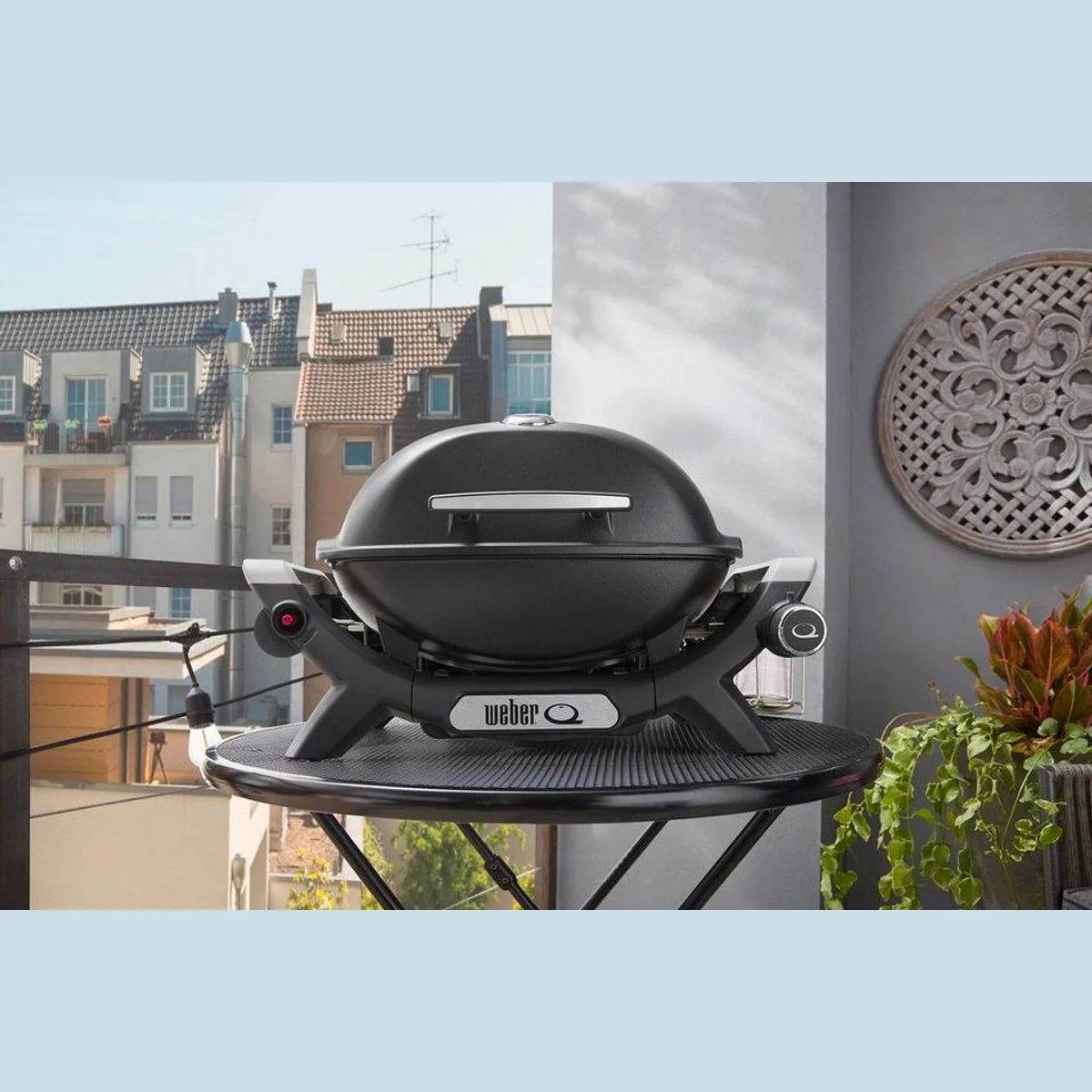 Weber Q1100N Gasgrill, kompaktes Design, Piezo-Zündung, Deckelthermometer 5
